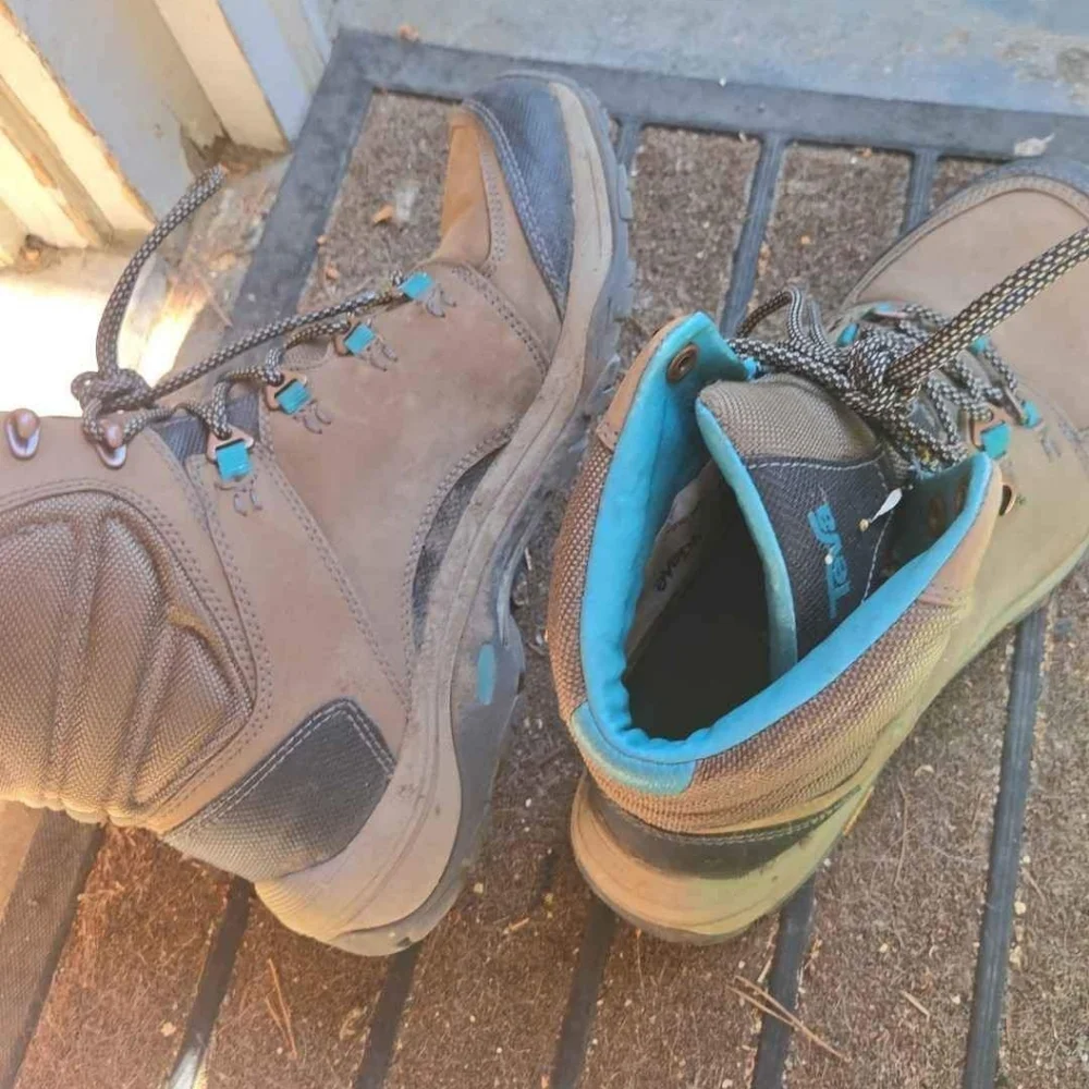 Teva Brown and Blue Women's Hiking Boots - Picture 3 of 3